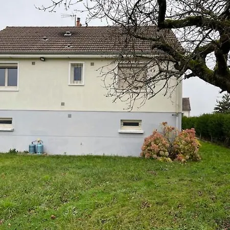 בית נופש Maison Avec Jardin Proche Circuit Des 24h